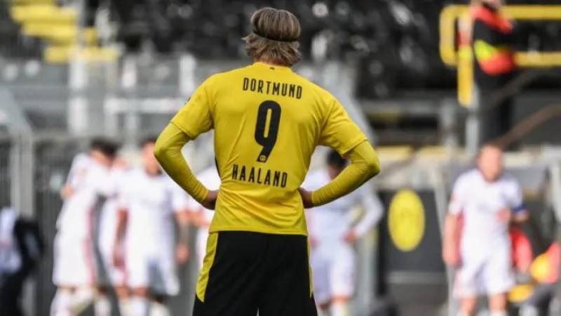 Erling Haaland Số Áo - “Cỗ Máy Săn Bàn” Của Mancity 5 Borussia Dortmund (2020-2022): Số áo 9 – Biểu tượng của sát thủ Bundesliga