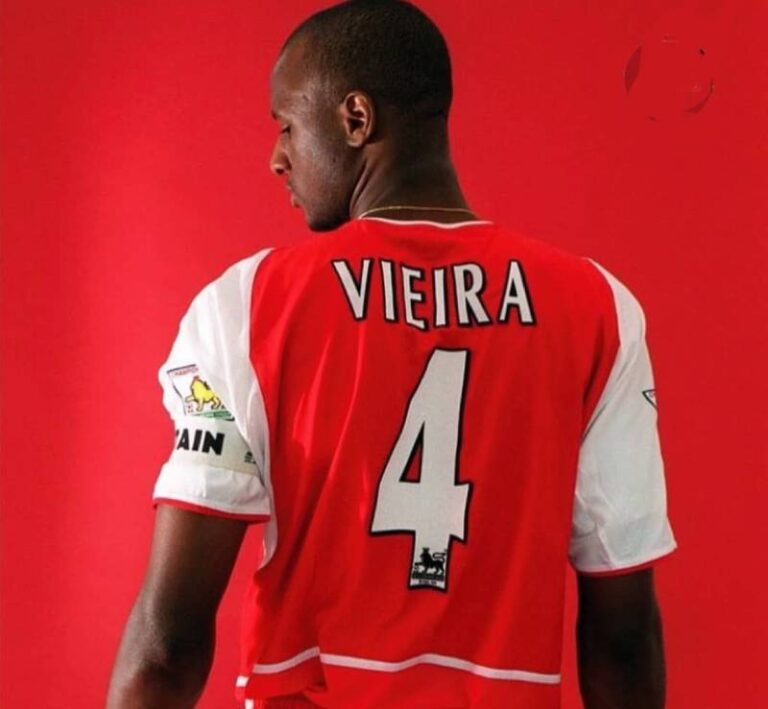 Số Áo Vieira – Biểu Tượng Của Huyền Thoại Bóng Đá 15 So Ao Vieira – Bieu Tuong Cua Huyen Thoai Bong Da